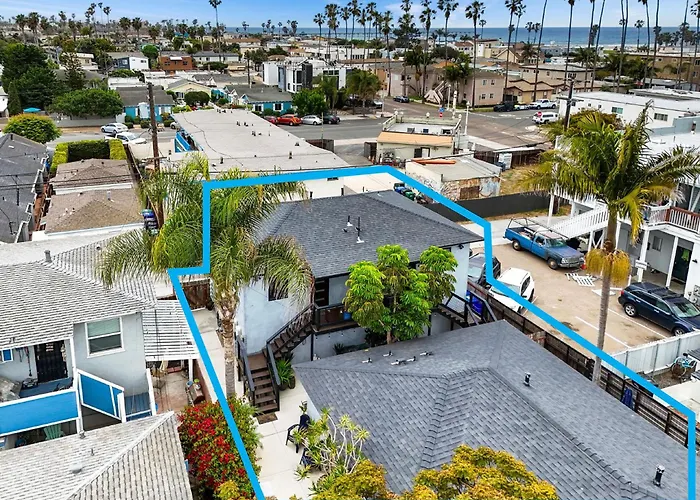 Modern Ocean Beach Apartment